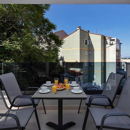 Apartment M&L Makarska Bagian luar foto