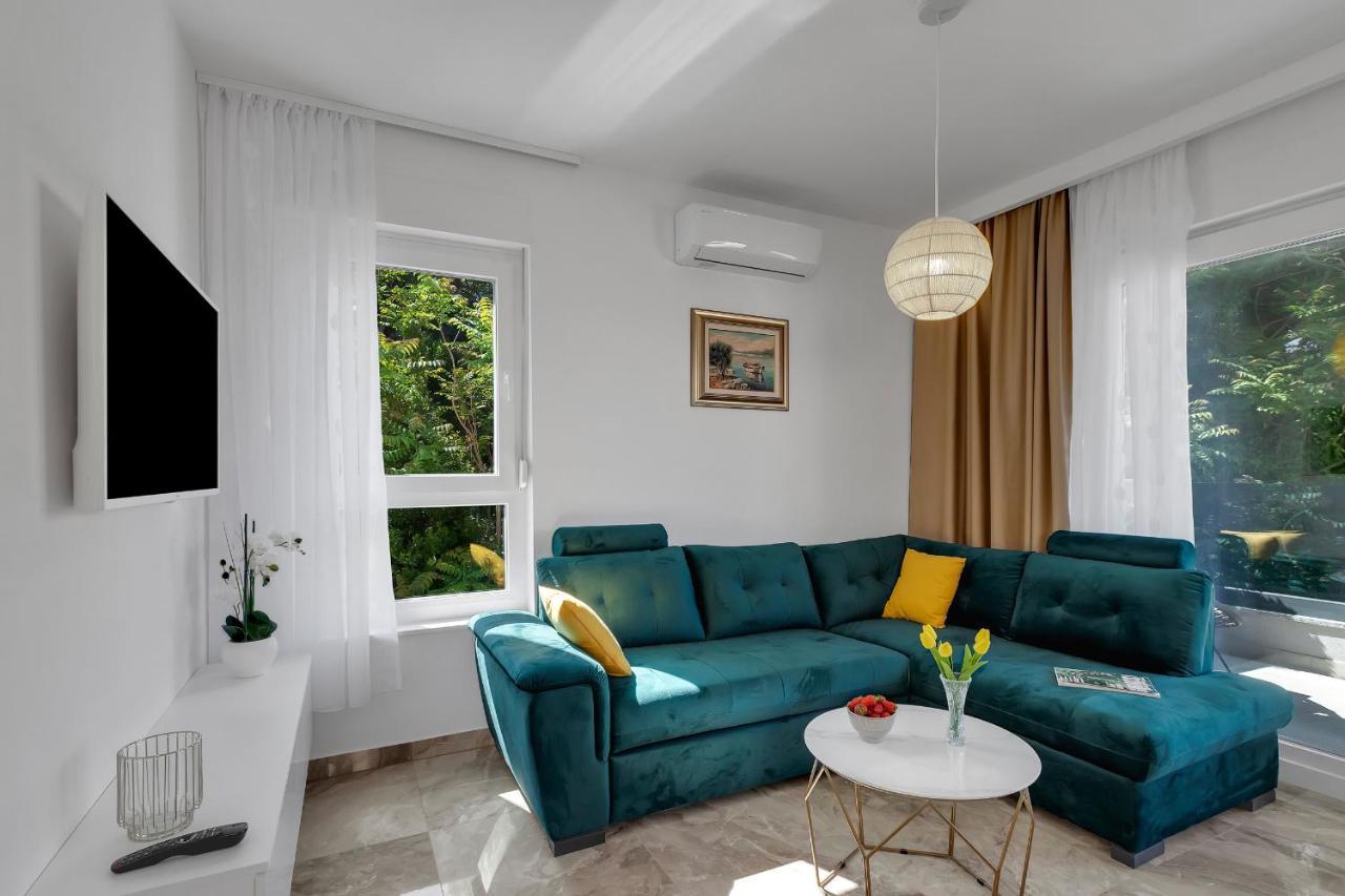 Apartment M&L Makarska Bagian luar foto