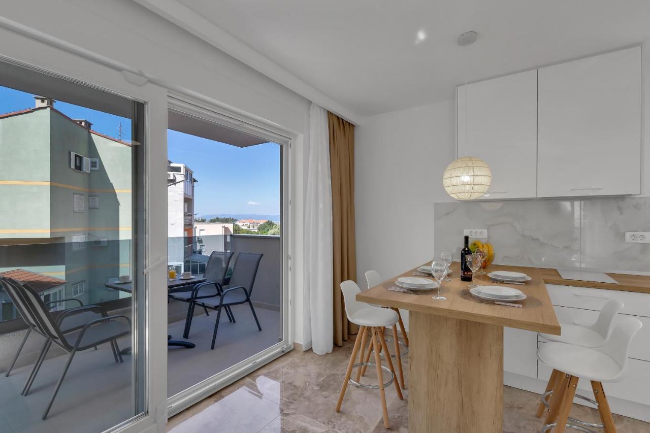 Apartment M&L Makarska Bagian luar foto